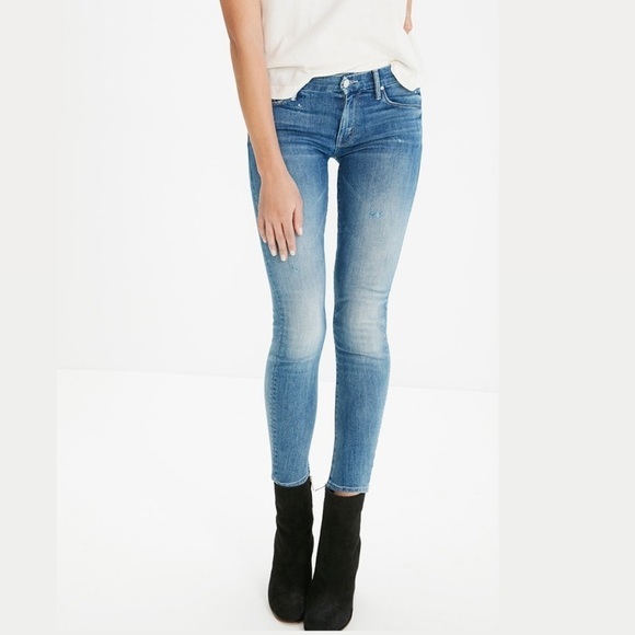 MOTHER The Looker Ankle Fray Skinny Jeans in Double Time